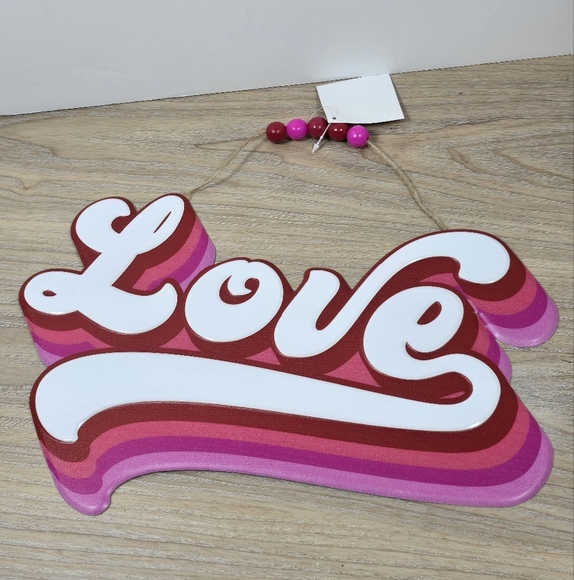Retro 80s Love Wall Metal Hanging Decor in Pink and Red 13.25 X 8.5 In Nwt - Picture 1 of 2